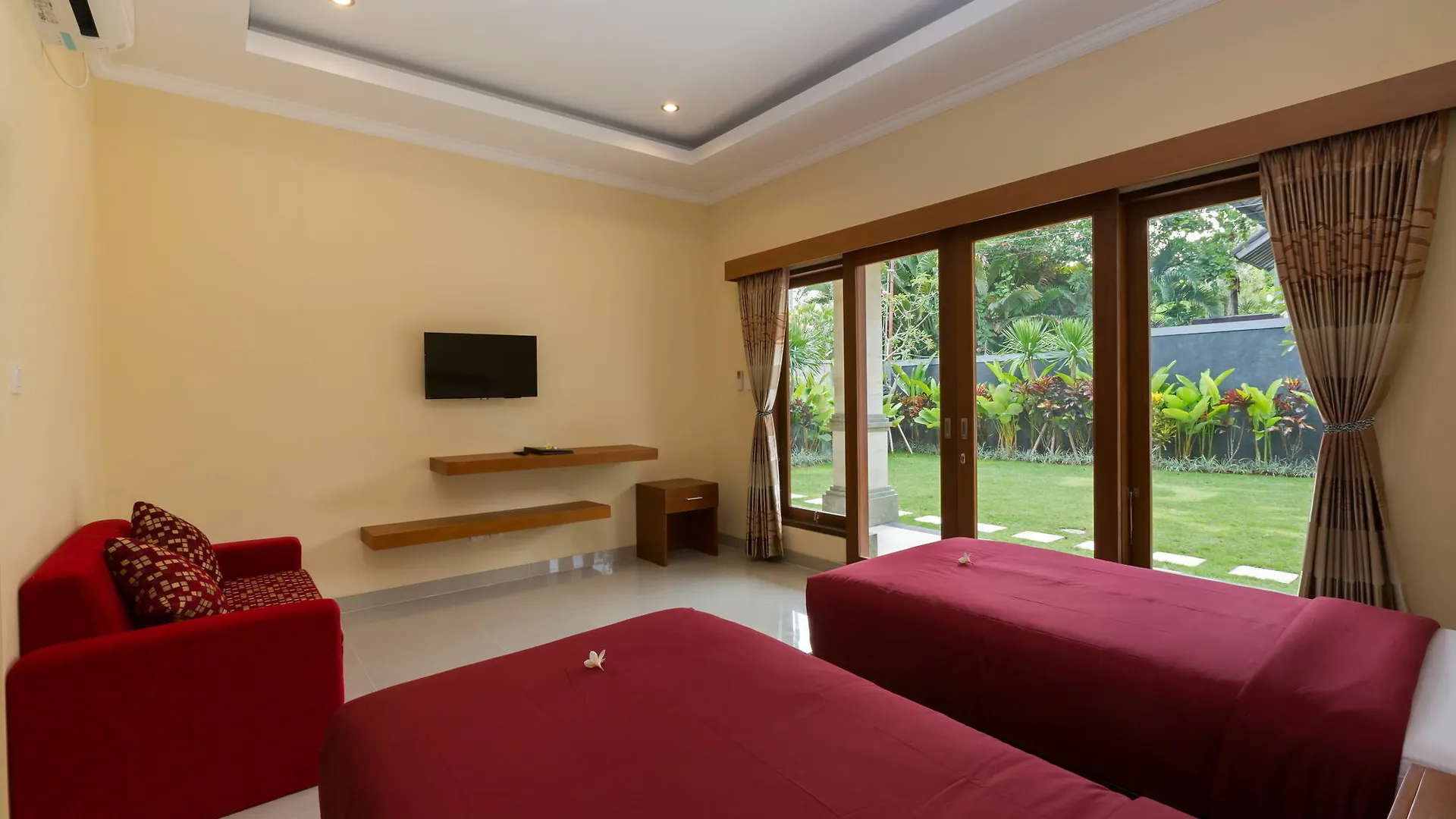 Paisa Villa Seminyak 0*, Seminyak (Bali)